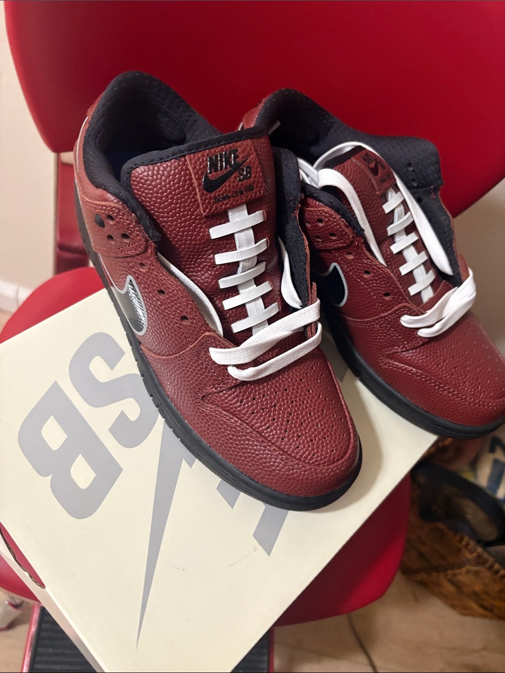 Nike SB limousine